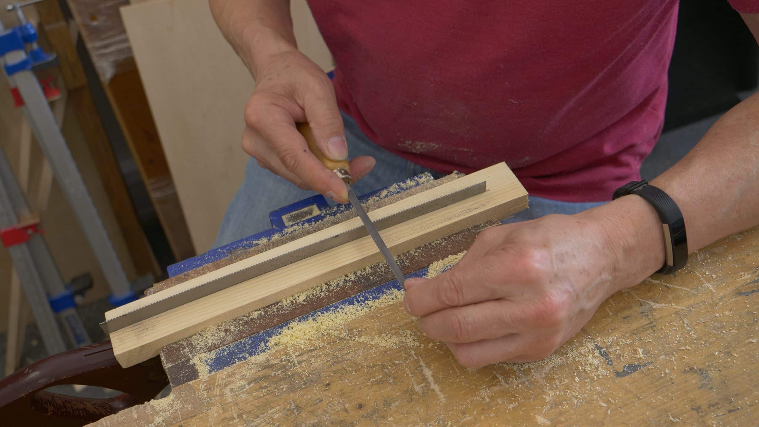 Sharpening a Saw Setting Up and Sharpening Guides Common