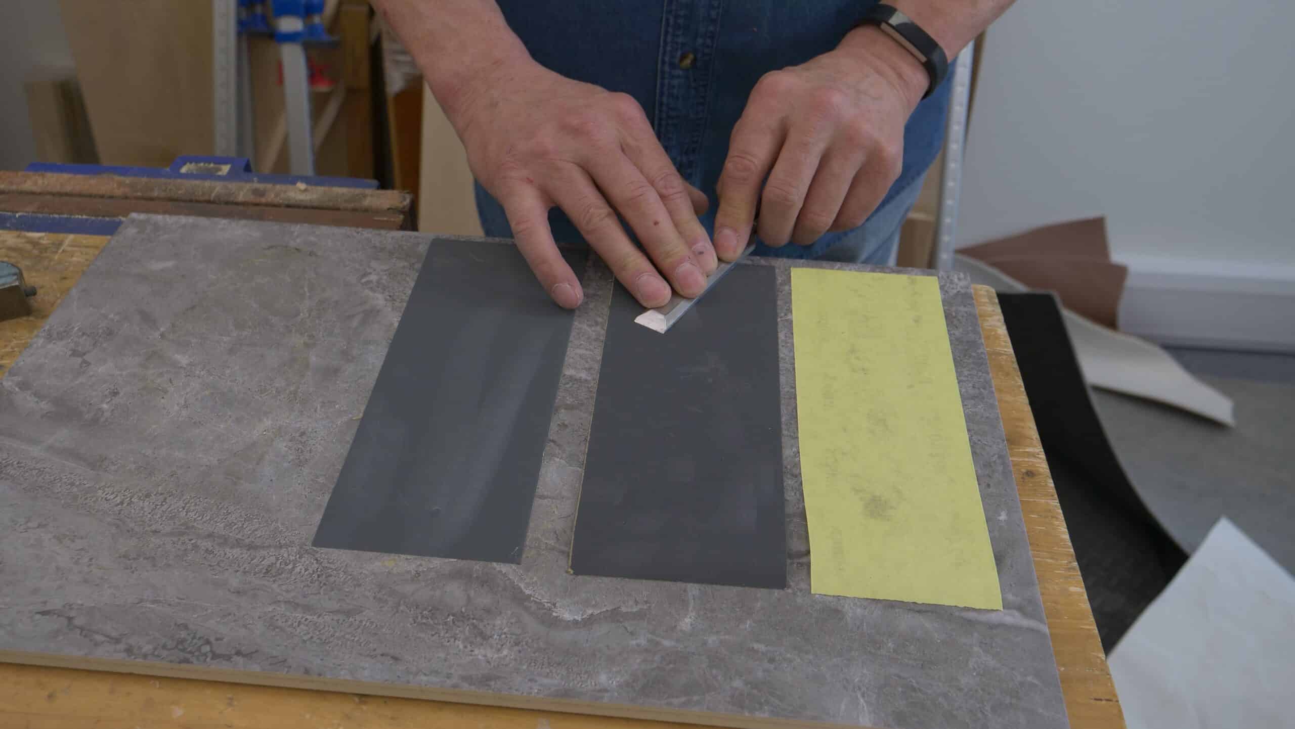 Initialising on the medium abrasive paper