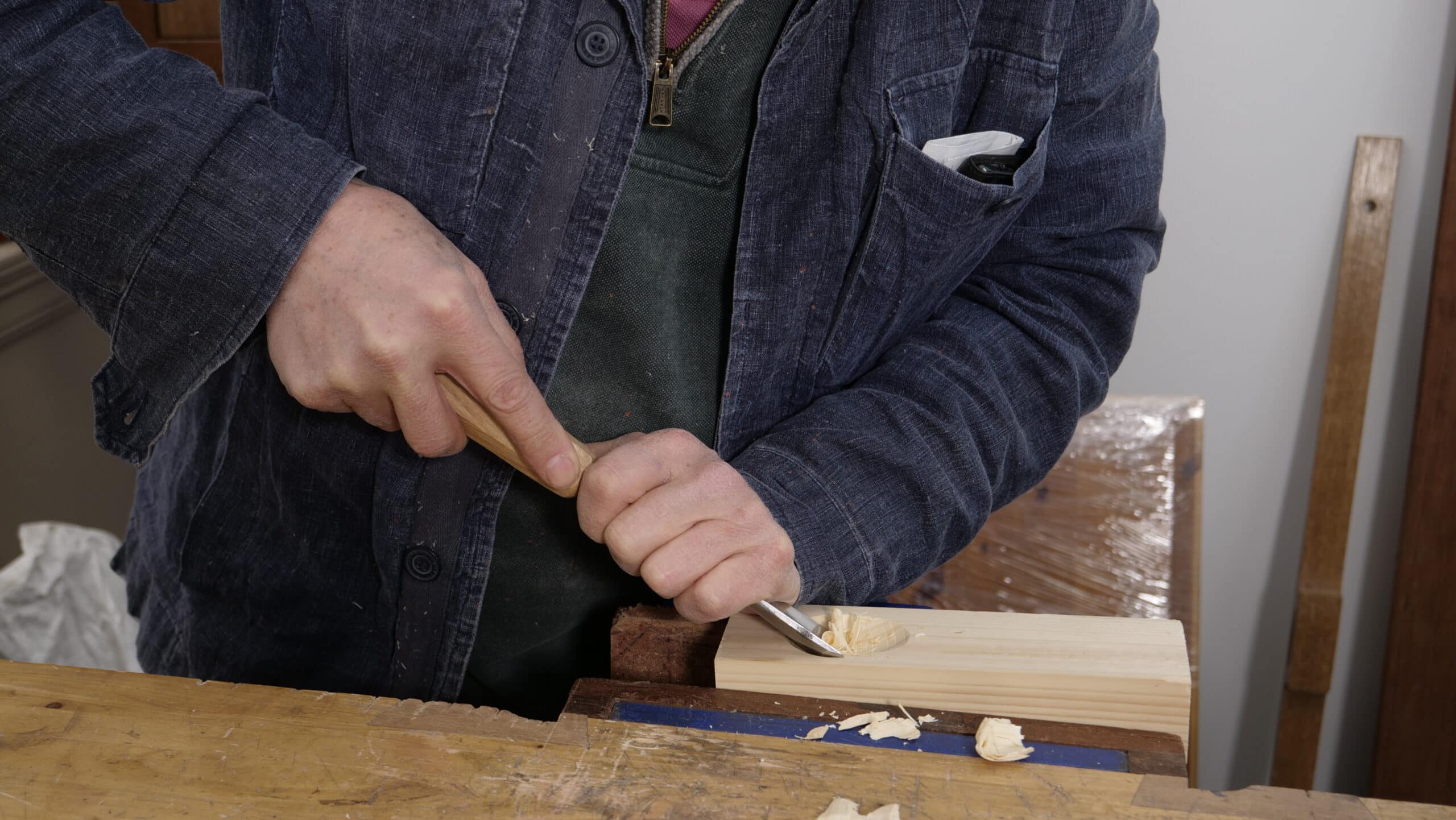 Using A Gouge Common Woodworking Woodworking For Beginners