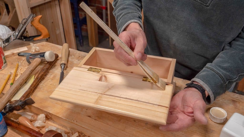 How to Apply Shellac %%page%%, Beginner Woodworking