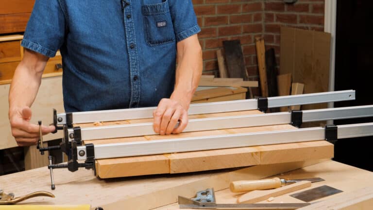 10 Quick Woodworking Tips (03).00_03_44_26.Still029